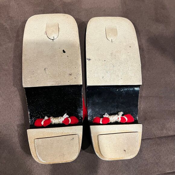 Japanese Wooden Clogs Sandals Slippers Size 7W - Picture 3 of 6